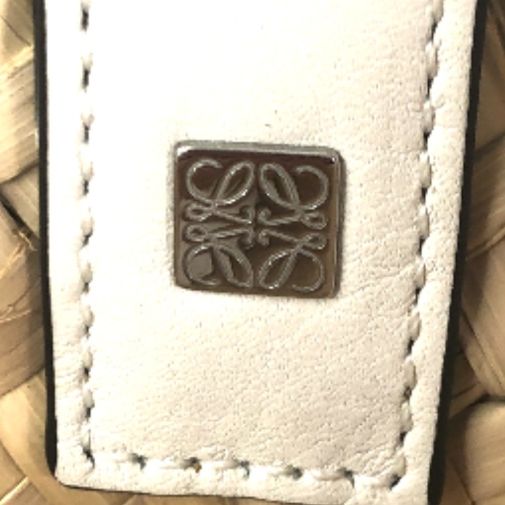 Loewe Shoulder Bag Basket Medium Anagram A223S92X01 Calfskin Palm Leaf White ... - Picture 11 of 12